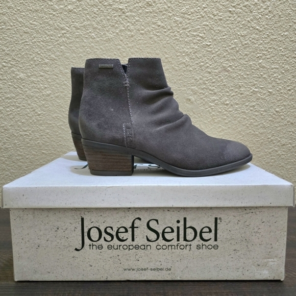 Josef Seibel Women's Daphne 50 Asphalt Gray Suede Ankle‎ Boot NEW Size 37 (6.5) - Picture 1 of 9